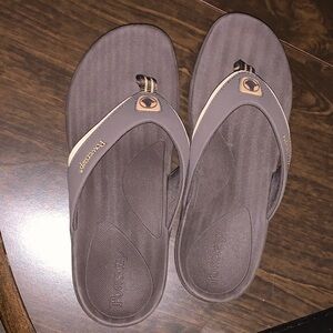 Powerstep Sandalssz9 Brown Powerstep Sandals with Tan trim